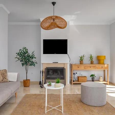 3 Bedroom, Floor With Fantastic Terraces, Sea View And Pools Appartamento *