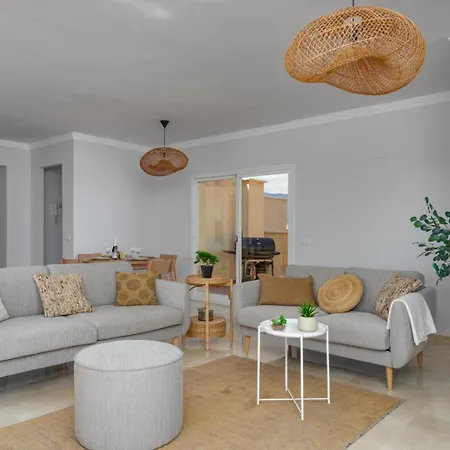 Apartment 3 Bedroom, Floor With Fantastic Terraces, Sea View And Pools *