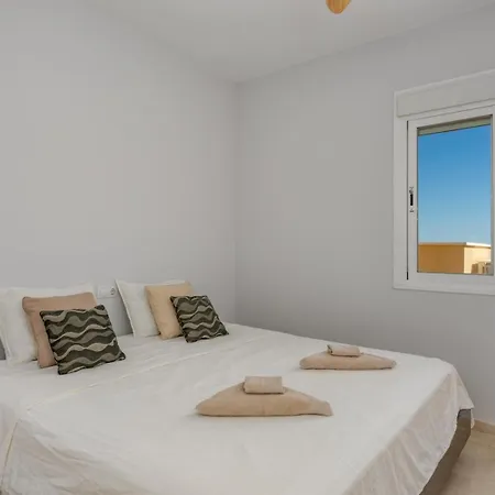 Apartment 3 Bedroom, Floor With Fantastic Terraces, Sea View And Pools *